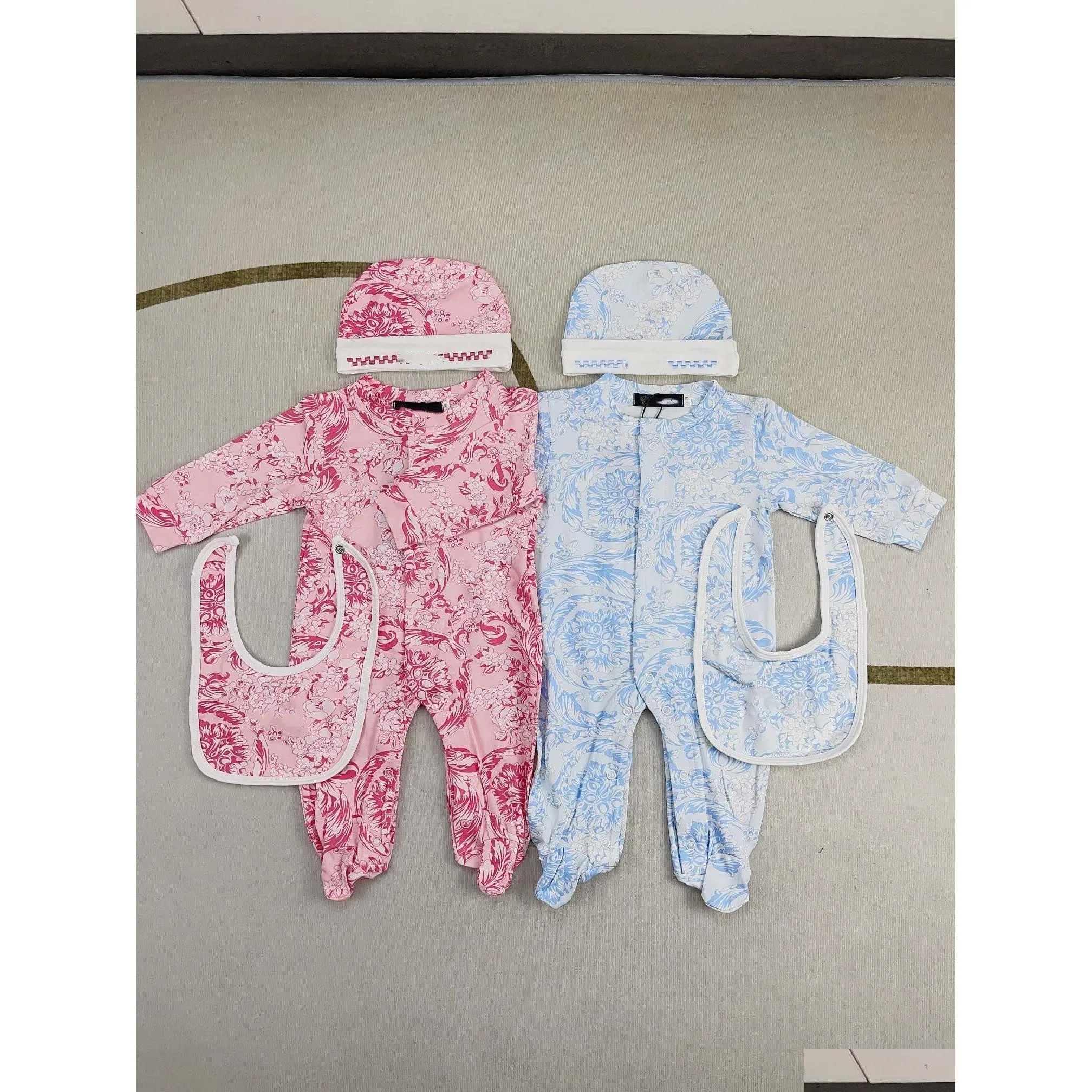 Rompers Fashion Infant Kids Romper Designer Newborn Baby Girls Star Moon Printed Long Sleeve Jumpsuits With Hat Bibs 3Pcs Babies 1St C Dhcbp