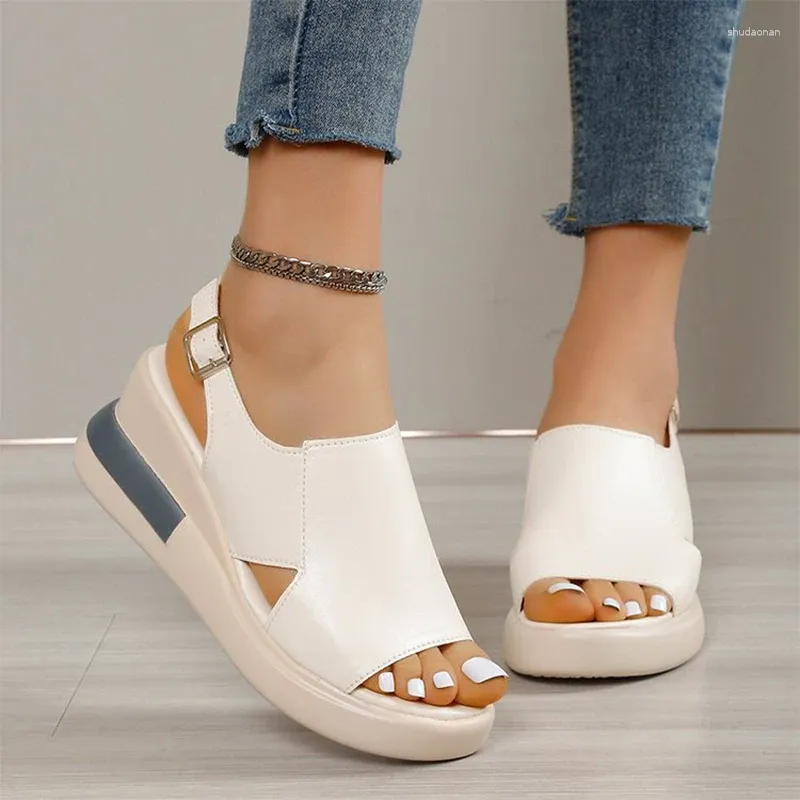 Sandali con plateau tacchi alti zeppe da donna scarpe moda estate spiaggia pantofole da passeggio 2024 pompe casual zapatos femminili diapositive