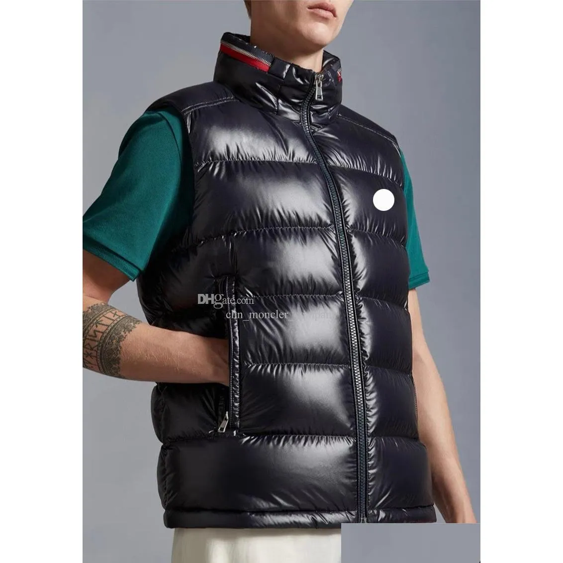 Heren Vesten Monclairer Ouse Colorf Den Hat Stand Kraag Donsvest Borst Badge Mannen Gilet 2023 Nieuwe Mode Ontwerper Gilets Winter Warm Co Otidg