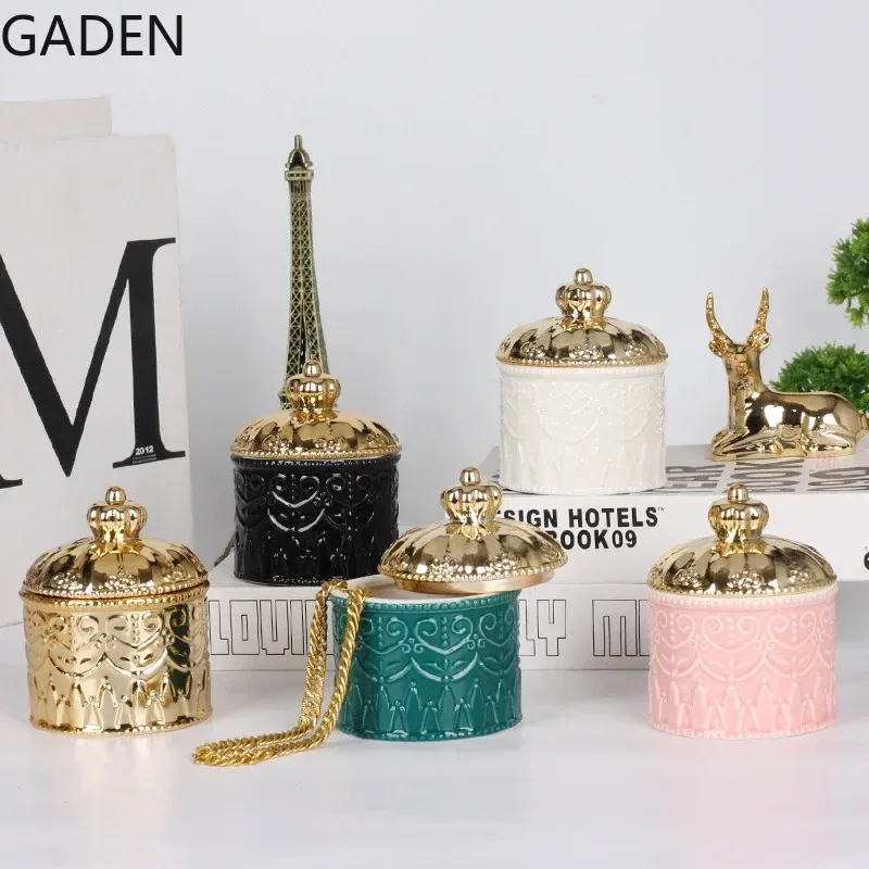 Barattoli Scatola portaoggetti in ceramica galvanica in stile europeo Scatola portagioie con corona con coperchio Ornamenti da tavolo Forniture per la conservazione della casa