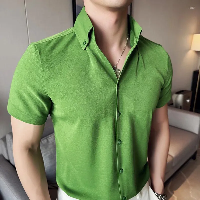 Männer Casual Hemden Sommer Kurzarm Für Männer Hohe Qualität Hawaii Alle Spiel V-ausschnitt Slim Fit Grüne Farbe Bluse homme