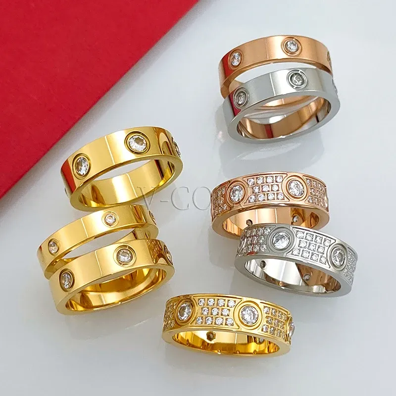 Klasyczny pierścionek miłosny dla kobiet Para 18 -karatowe złoto plisowane stali nierdzewne pierścionki kryształowe sześcienne cyrkon obrączka luksusowa biżuteria