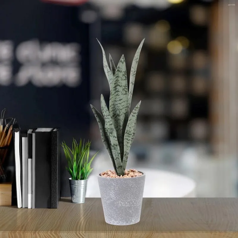 Dekorativa blommor Snake Plant för Home Artificial Tiger Piranha Ornament Livselike Sansevieria Decor