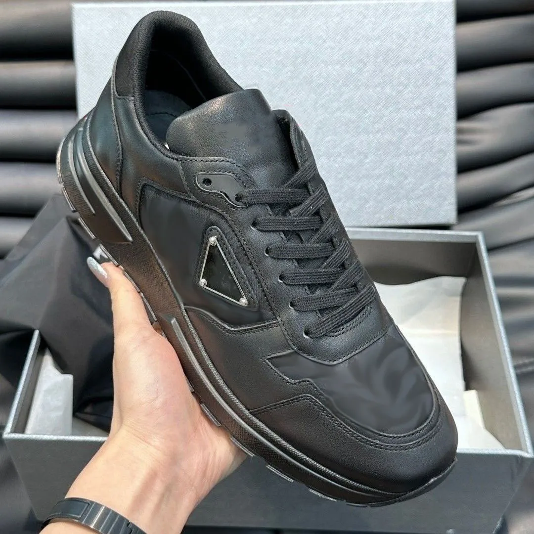 2024 Ny modedesigner Runway Black Vintage Splice Sports Shoes for Men and Women Ventilate All-Match äkta läder löpskor DD0320P 38-44 1