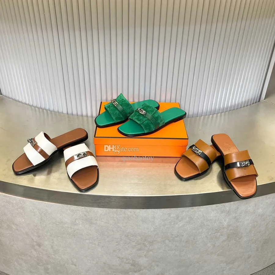 2024 Luxuries Designer Men's Femme's Sandispers Sandals Chaussures Slide Fashion Summer Wide Flip Flip Flip avec Taille de la boîte 35-41 A12
