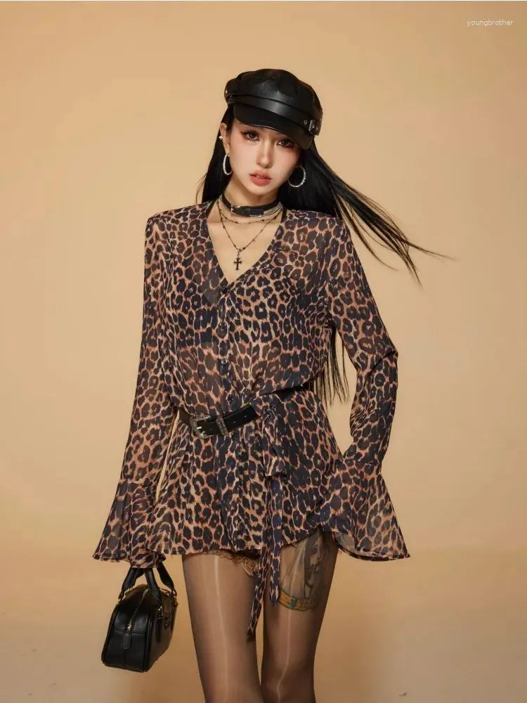 Женские блузки с леопардовым принтом, шифоновая рубашка с v-образным вырезом, весенне-летний дизайн, с завязками, расклешенными рукавами, свободный и утягивающий тонкий топ