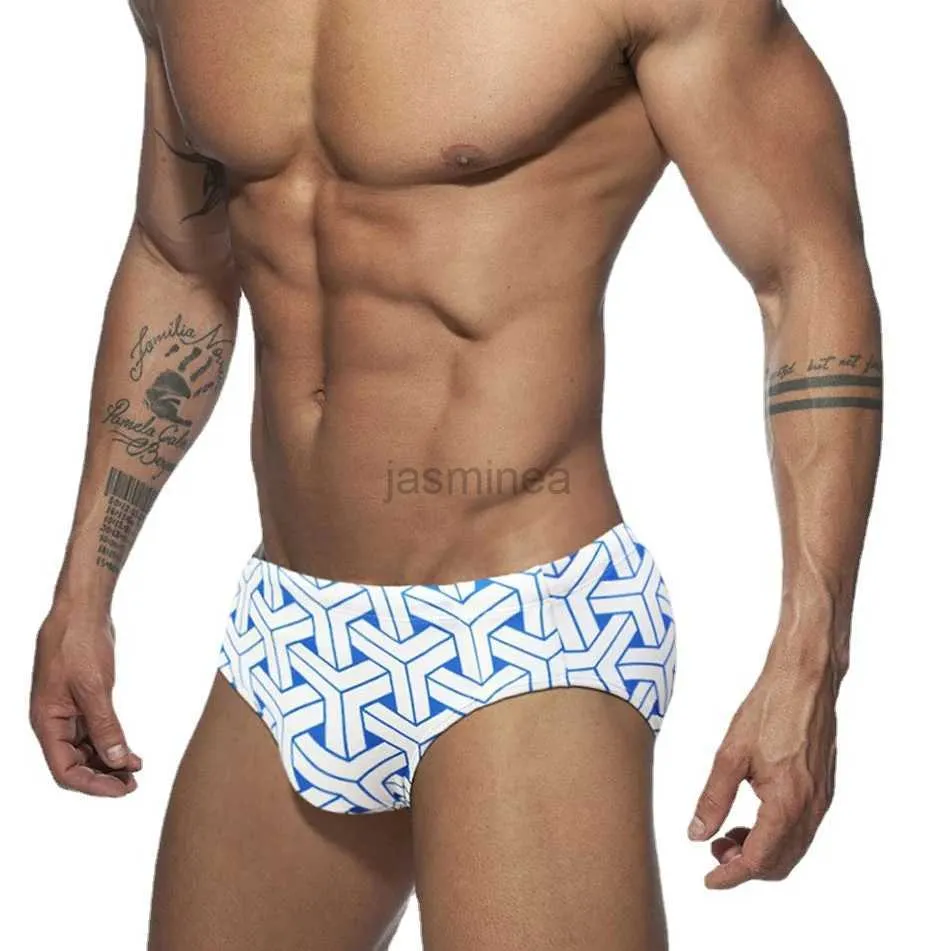 Men's Swimwear Sexy Print Pouch Swimwear Mens Swim Briefs with Pad Man Swimming Trunks Fast Dry Beach Surf Bathing Suit Bikini Men Swimsuit 24327