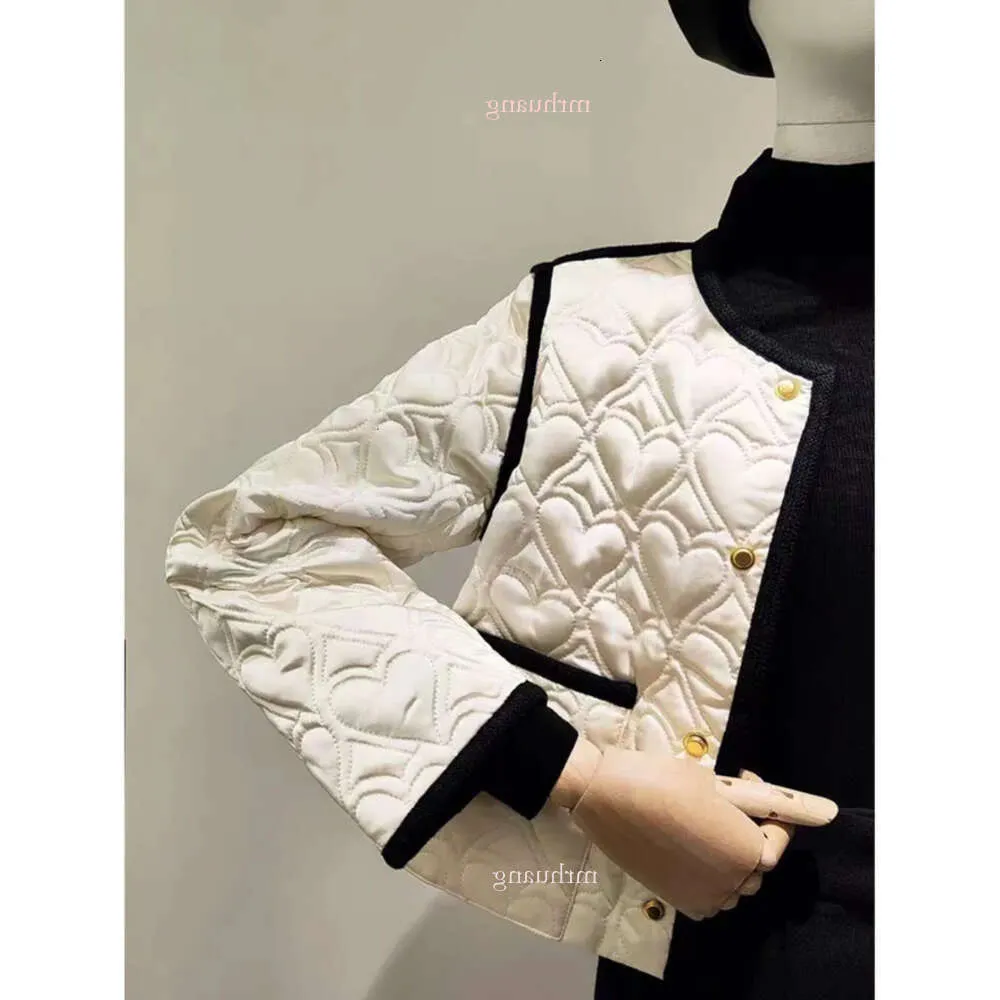 High Autumn Unique End Foreign Style Small Fragrance White Love Short Women's Jacket