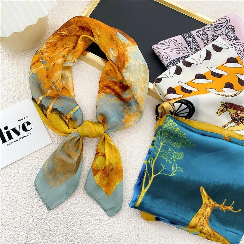 Eşarp Çeşitli Baskılar Boynerchief Meydanı Kadınlar için İşyeri İşyeri Günlük Kerchief Boyun Scarf Bandanas Kafa Sarmak