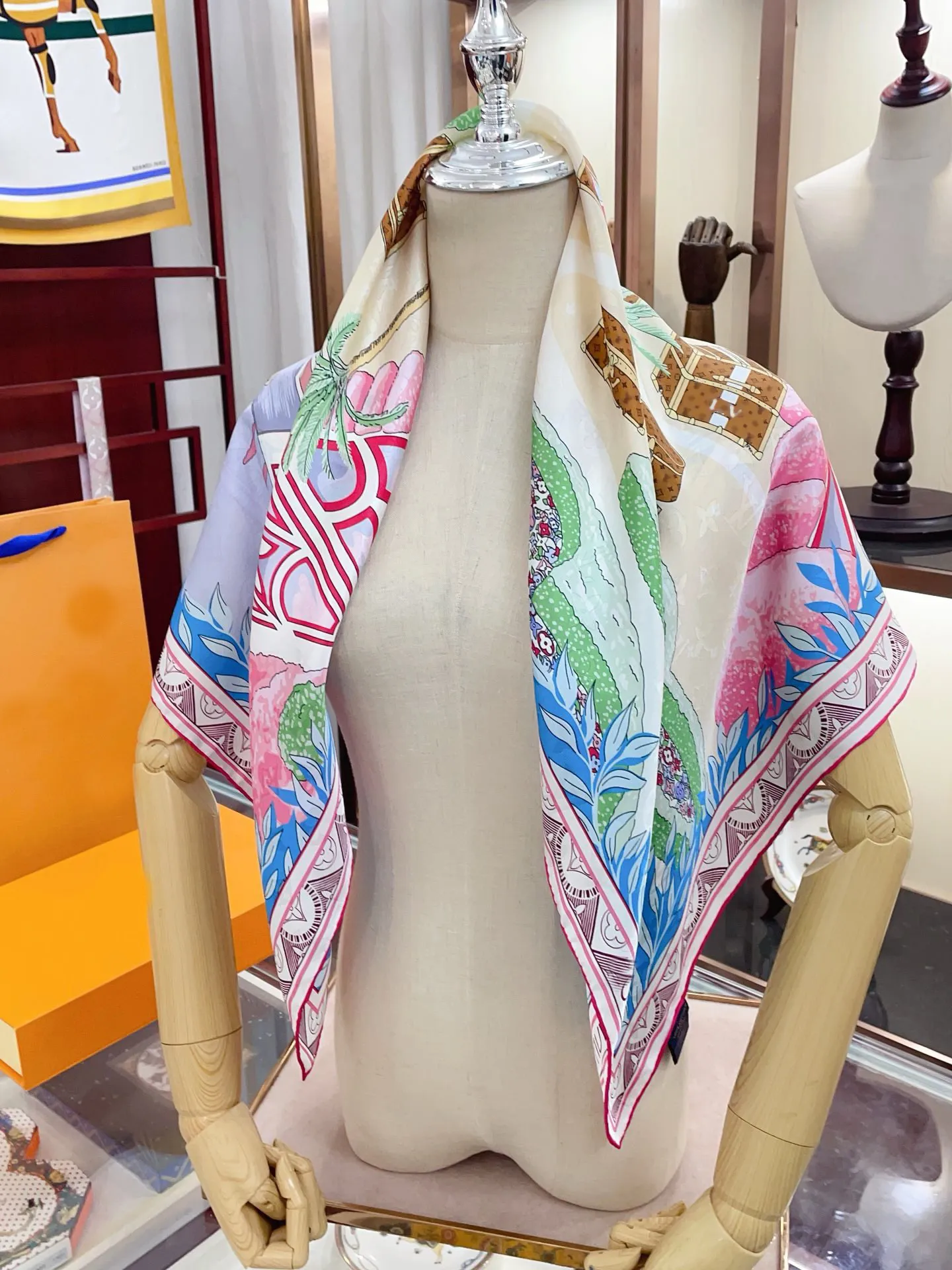 2024Twill Bufanda de seda Diseñadores de mujeres Moda Hijab grande Impresión salvaje Bufandas cuadradas Chales Envolturas Foulard femenino Bandana Elegante cofre del tesoro parisino 90x90