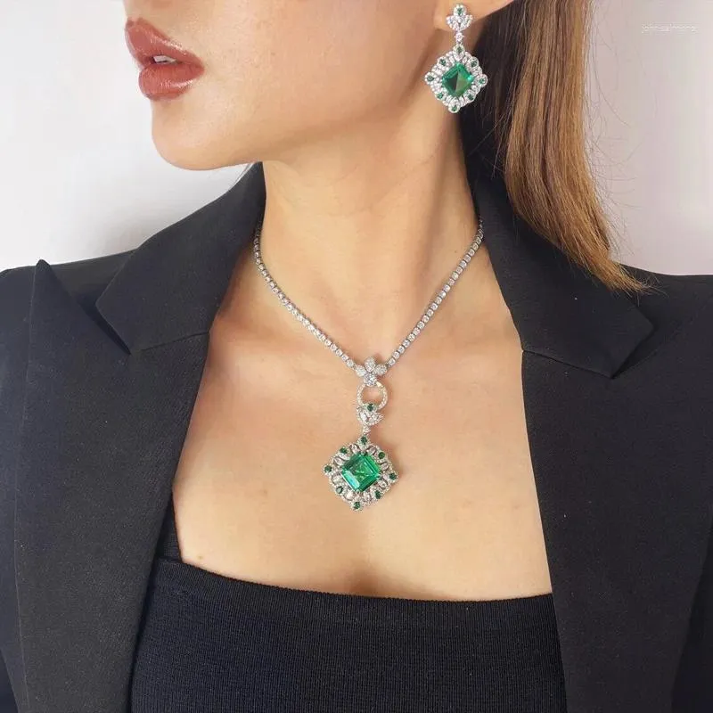 Halsbandörhängen Set Stone Fans Square Green Crystal Pendant Jewelry for Women 2st Bridal and Wedding