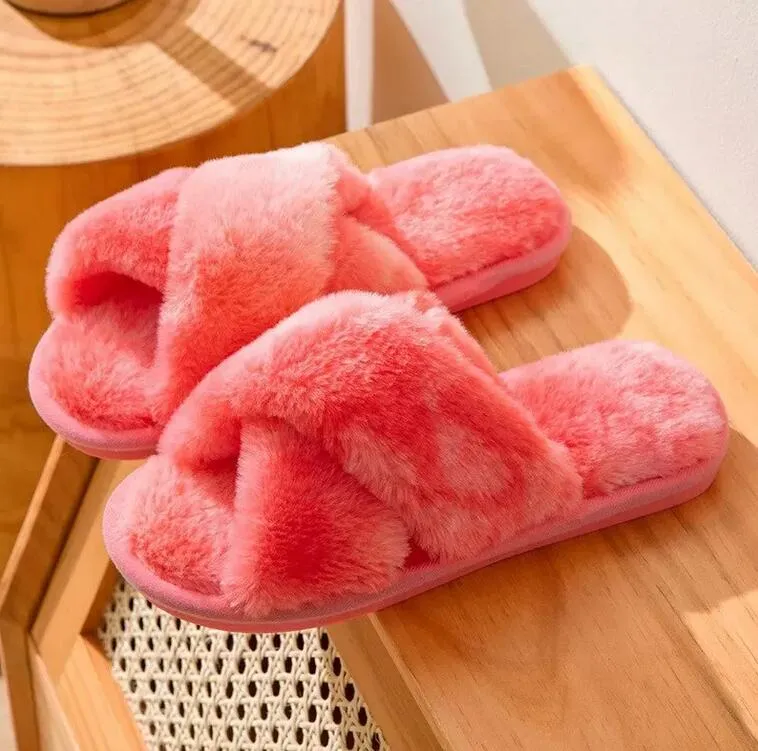 Maison chaussures décontractées pantoufle floue femmes pantoufles en peluche hiver chaud cravate colorant moelleux pantoufle sangle croisée fourrure chaussures plates