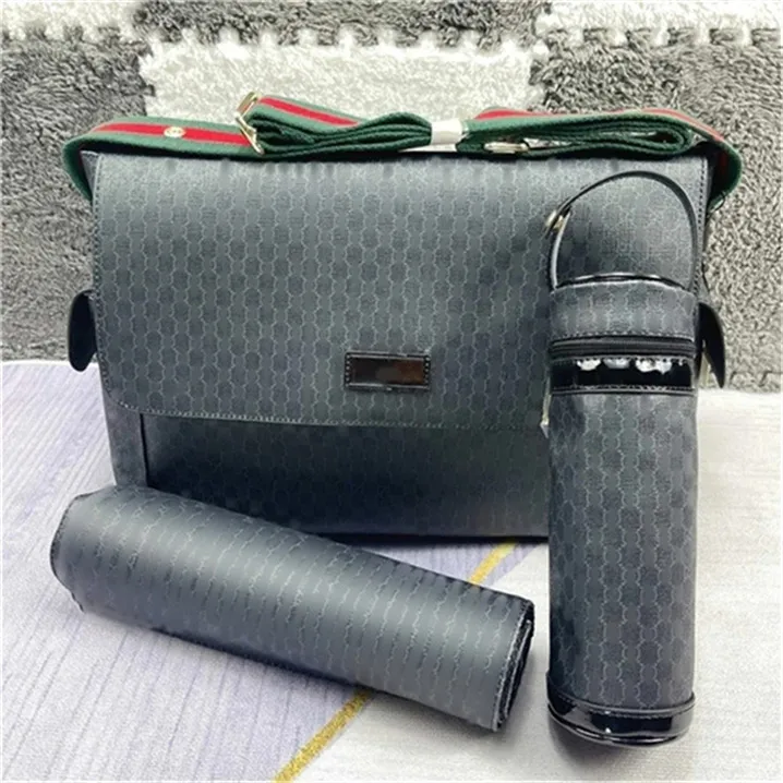 Marca designer bolsa de fraldas de bebê bolsa de mamãe grande capacidade bolsa de fraldas à prova d'água com zíper marrom bolsa de cuidados de verificação novo conjunto multifuncional de 3 peças para viagem ao ar livre b3