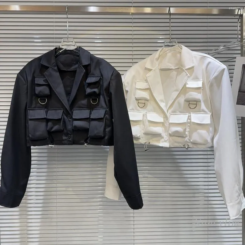 Damenjacken 2024 Frühling Kurze weiße Jacke für Frauen Multi-Tasche dekorative Kordelzug Arbeitskleidung Anzug Kragen Mantel