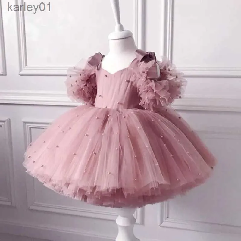 Mädchenkleider 0-5y Baby Mädchen Kleid Babykleid Taufkleid Perle Mesh Prinzessin Kleid Tutu Bow Geburtstagsfeier Baby Kleid YQ240327