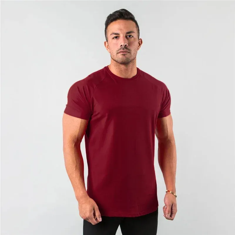 Stylish Plain Tops Fitness Mens T Shirt Short Sleeve Muscle Joggers Bodybuilding Tshirt Male Gym Clothes Slim Fit Tee Shirt 240319