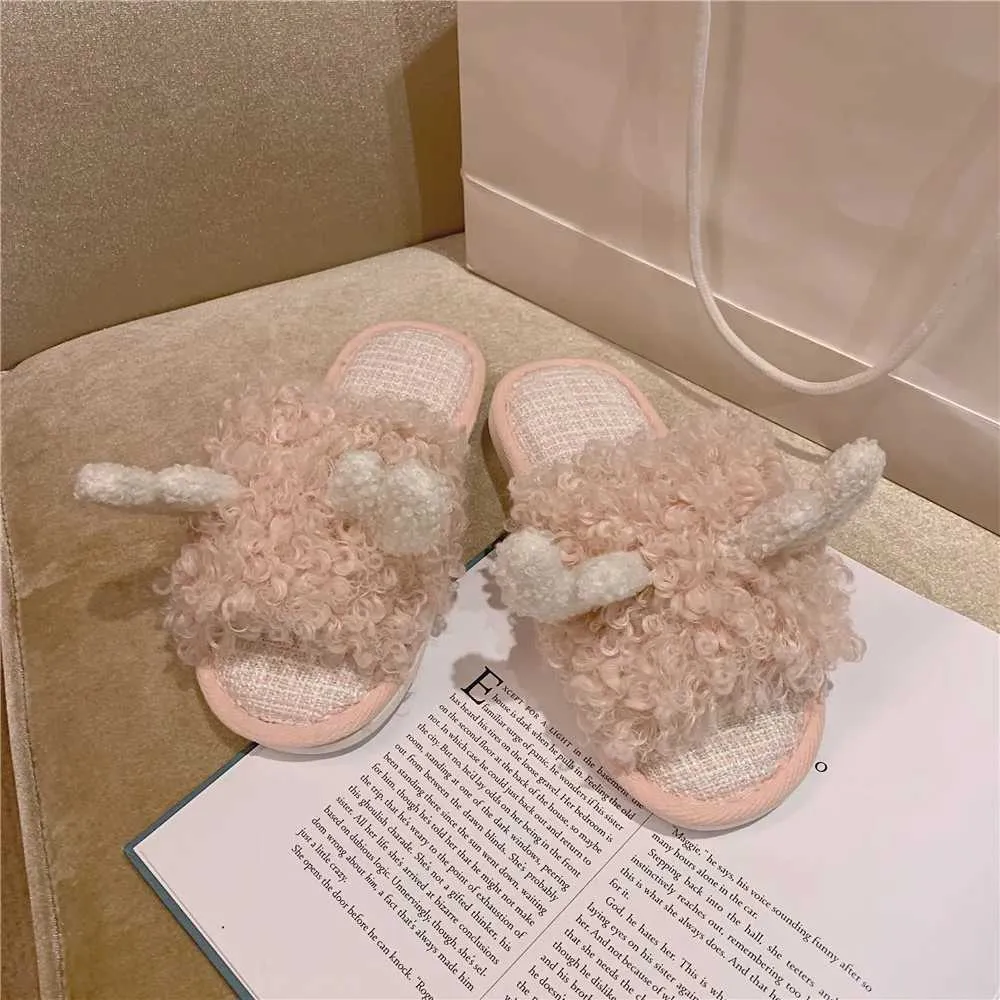 Pantoufles Pantoufles chaussures pour femmes hiver nouveau intérieur chaud coton étudiants à la maison dessin animé girafe en peluche un mot Chinelos Planos H24032625ZZ