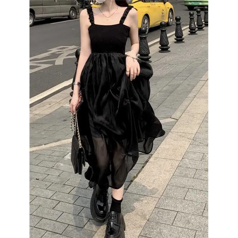 Celebridade combinando vestido suspensor preto verão nova malha retalhos emagrecimento saia inchada comprimento médio