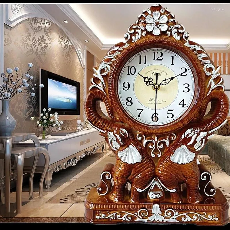 Table Clocks European Clock Peacock Home Decor Retro Elephant Living Room Decoration Bedroom Office Digital Desk Watches