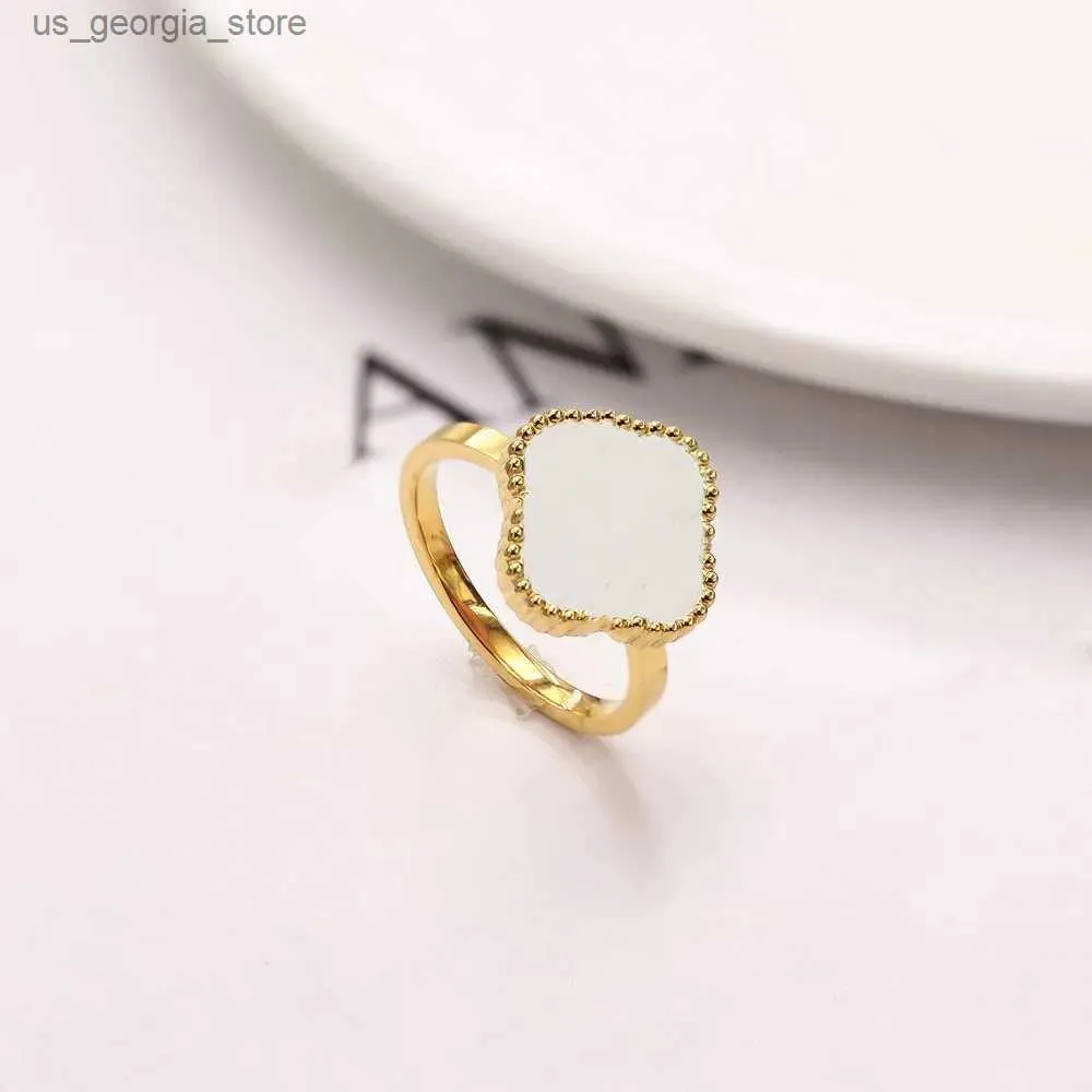 Band Rings designer clover ring lucky four leaf Ring engagement rings designers jewelry for women men gold heart ring luxury jewelry Valentines Mothers Day gift Y240