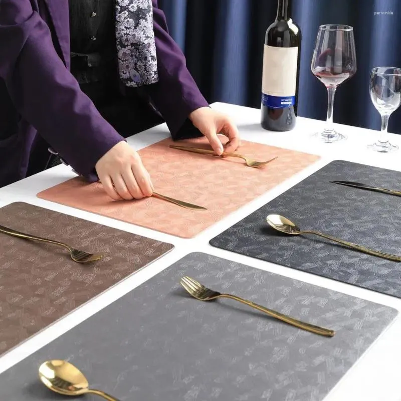 Bordmattor skyddar eleganta faux läder placemats värmebeständiga matskydd utan halkisolering av isolering för kök