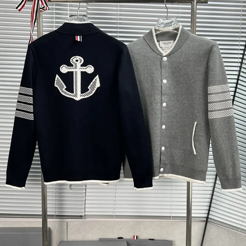 Classic Four Bar Back Anchor Wool Sticked Baseball Jersey för mäns casual wear