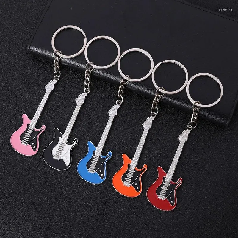 Bracelets de charme 2pcs / lot 6 couleurs mode classique guitare porte-clés instruments de musique porte-clés pendentif porte-clés accessoires en gros