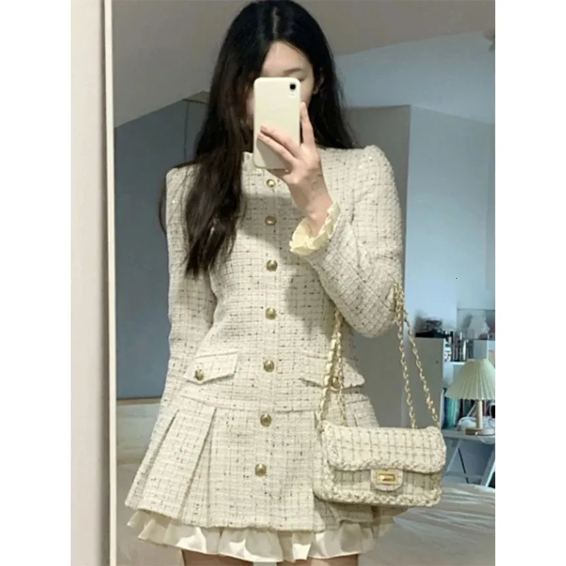 Mexzt sweet tweed mini klänning kvinnor eleganta ruffles veckade en linje klänningar vintage koreansk party lapptäcke bodycon vestidos 240321