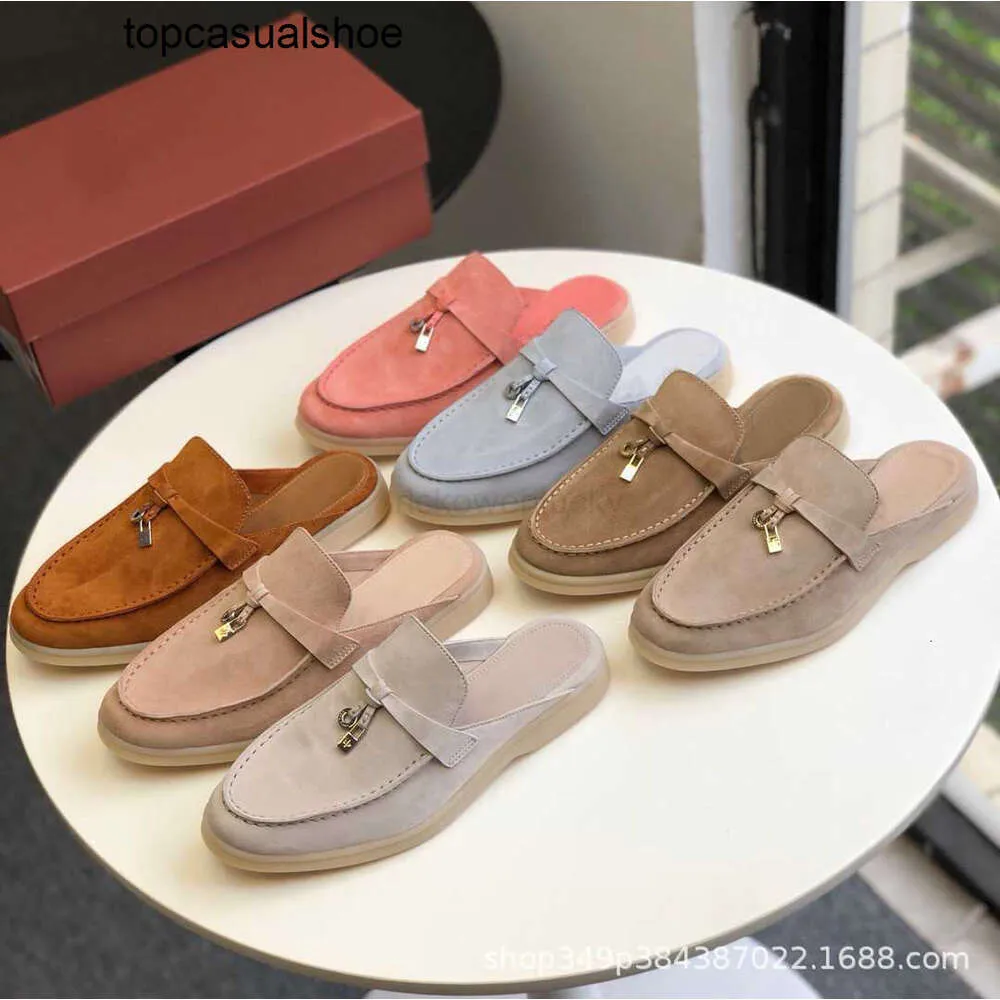 Loro Piano LP Lorospianasl Chaussures de haute qualité et chaussures de couleur Mueller colorées pour les femmes au printemps et à l'été de 23 ans Chaussures paresseuses confortables avec un pied et demi-pantoufle