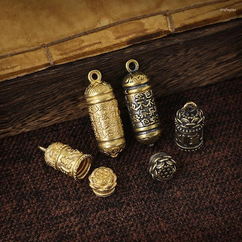 Lagringsflaskor ihålig mässing Buddha Bottle Sutra Cylinder Pendant Keychain Halsband smycken handgjorda vintage container nyckelringar