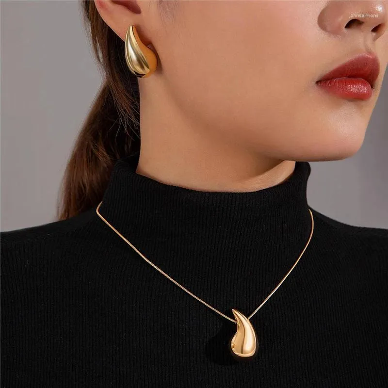 Ketting Oorbellen Set 2 Stuks Prachtige Snake Chain Bonen Erwt Hanger Choker Stud Voor Vrouwen Vintage Glanzende Traan Esthetische Sieraden