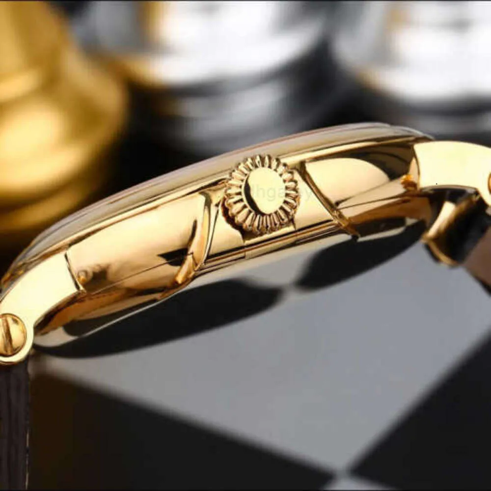 Tasarımcılar Suplclone Pakets Wristwatches Menwatch Klasik Lüks Zarif Süper İnce 38mm1mmmm Bilek Saatleri 5153 El Serisi Altın Çapı Otomat 8EAW