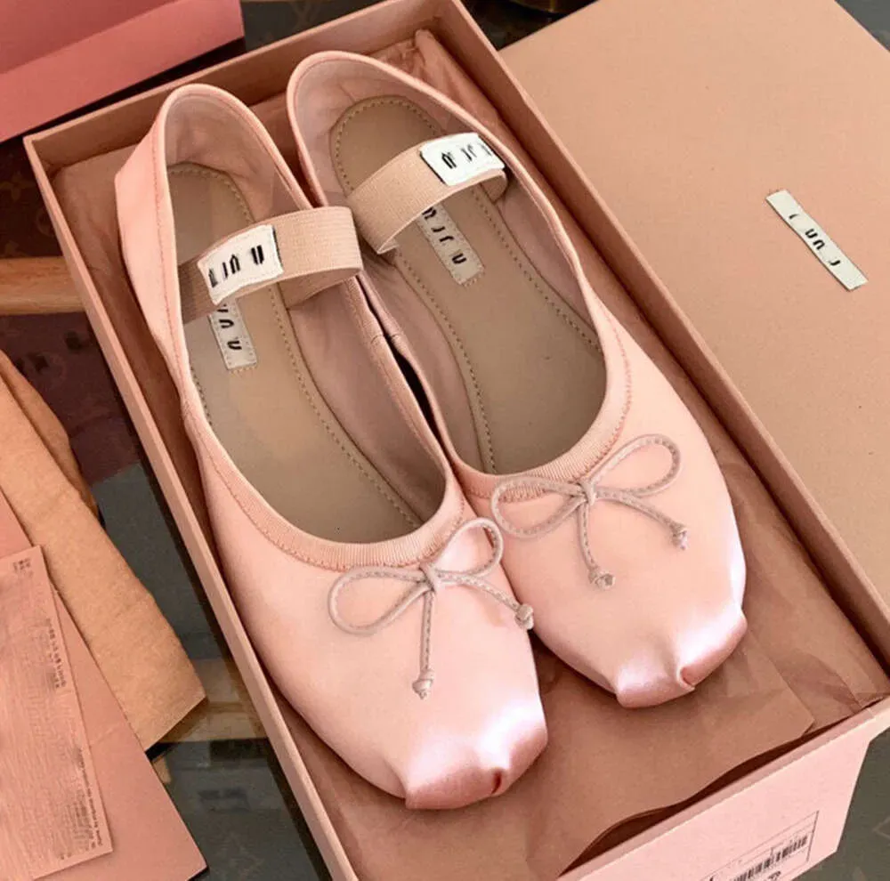 Ballet piatto paris miui scarpe da balletto scarpe da ballo professionista satinata piattaforma bowknot boccia poco profonda sandali piatti singoli miui per donne mocassini