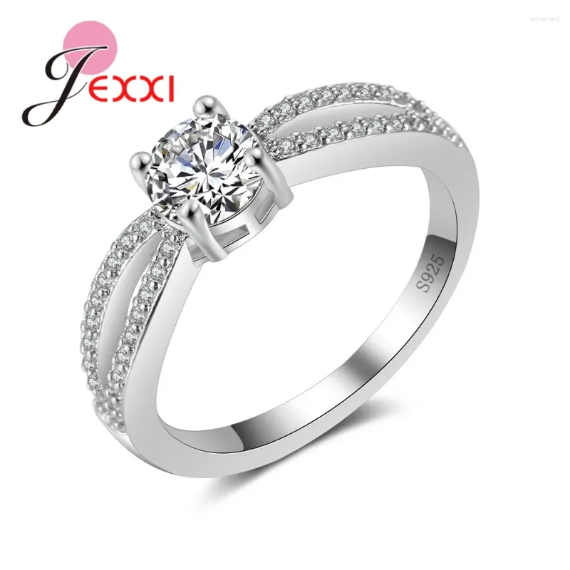 Bagues de cluster Drop Engagement pour les femmes Mode Bijoux en cristal 925 Sterling Silver Zircon Bague de mariage Bijoux Ringen