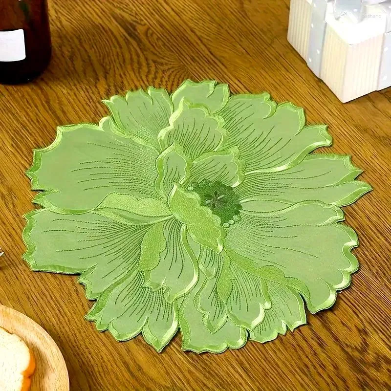 Tapetes de mesa bordados tapete de jantar forma de flor placemat secagem rápida isolamento térmico textura fina jantar de poliéster para casa