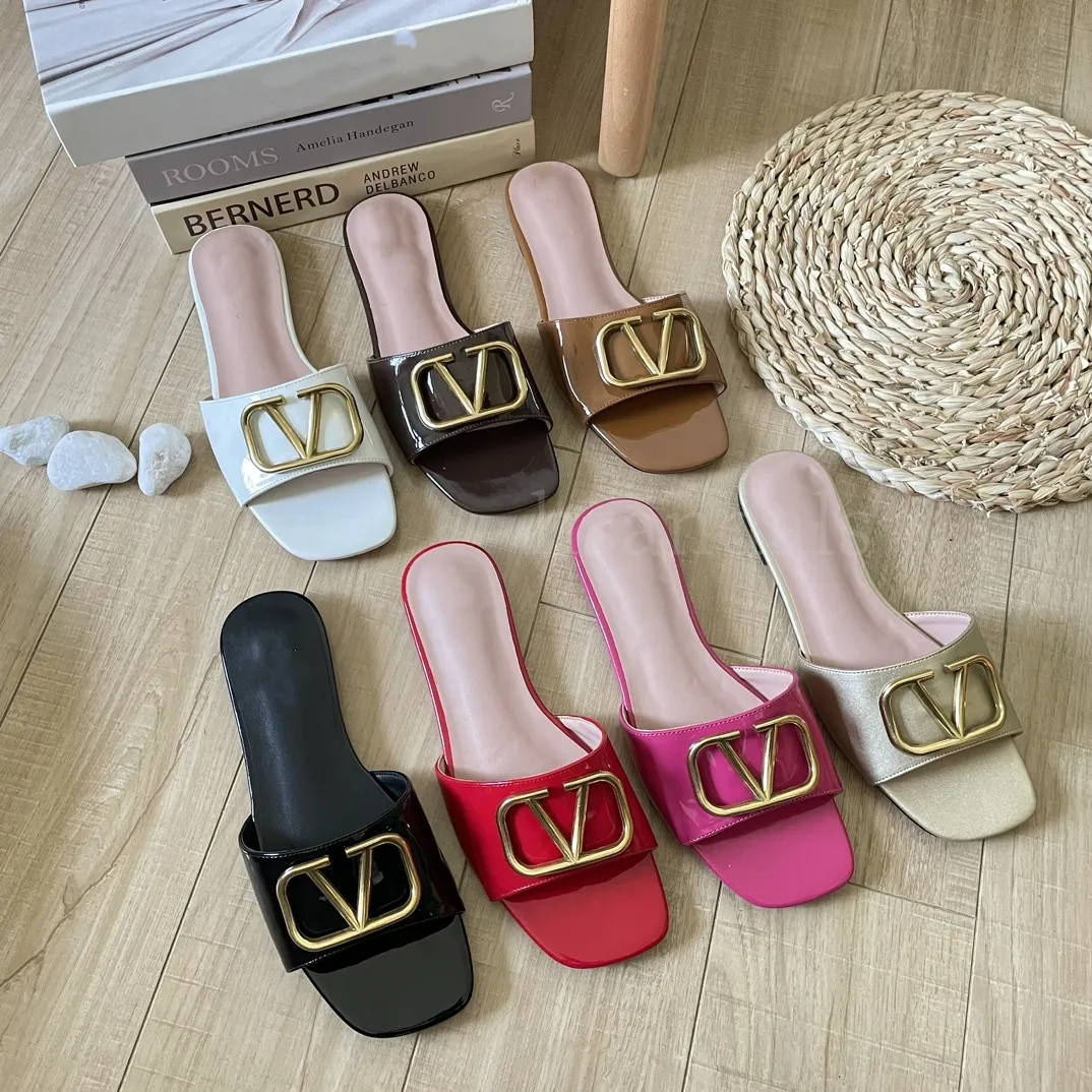 Luxe Dames Sandalen Strand Slippers Designer Slide Korrelig Koeienhuid Sexy Casual Sandaal Zomer Mode Dames Strand Platte Slippers maat 35-42