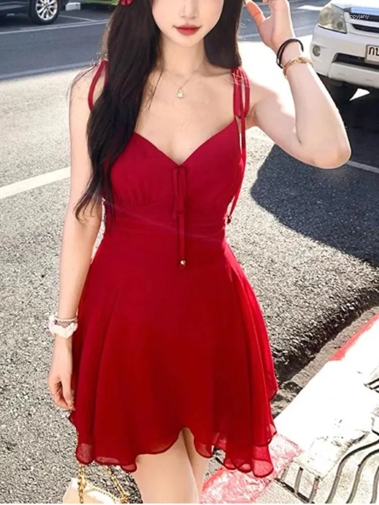 Abiti casual Rosso sexy estetico Abito intero da donna Dolce cinturino vintage anche da festa femminile in stile coreano Moda spiaggia 2024