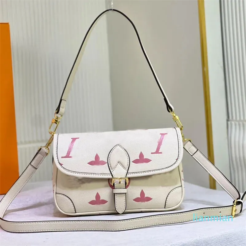 Bolsas crossbody designer bolsa de ferragem carta fivela couro zíper bolso alta qualidade feminina tote bagdesigner saco