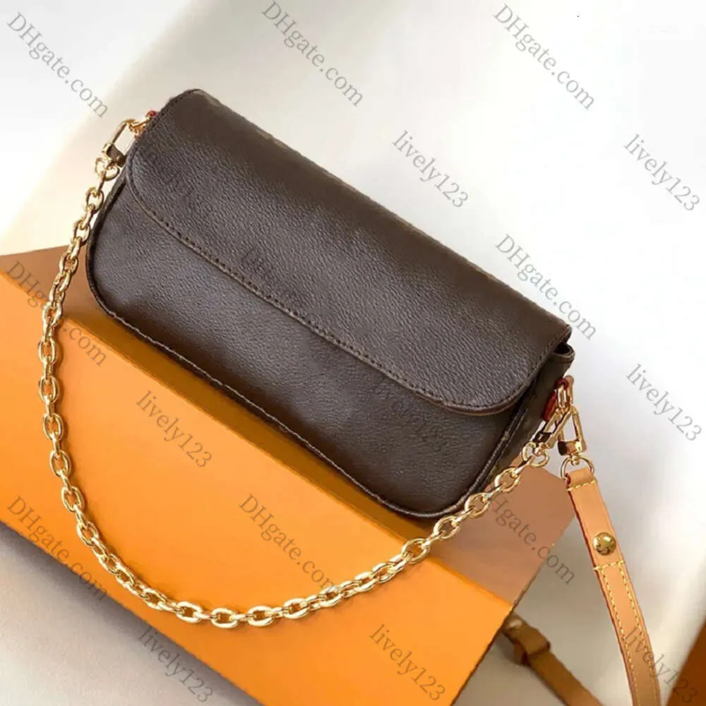 デザイナーバッグSAC Recoleta Wallet on Chain Ivyハンドバッグショルダーバッグチェーンバッグゼロ財布エンベロープバッグエンベロープバッグM81911