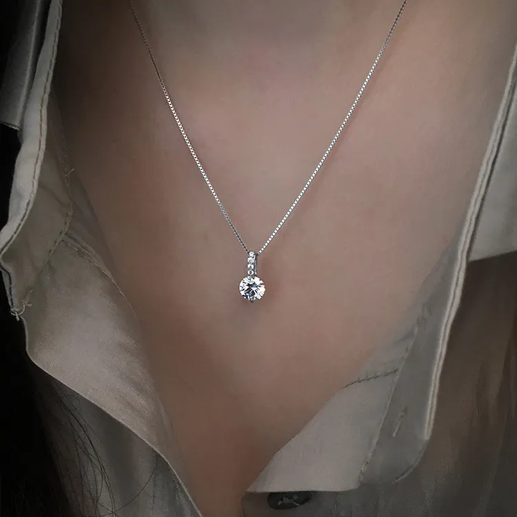 MICMIF Moissanite Diamante Orecchini Pendenti da Donna Argento 925 Orecchini Halo, 1Ct 2Ct Orecchini Punto Luce, Certificato GRA Gioielli Orecchini a Pendente Halo, Chiusura a Monachella