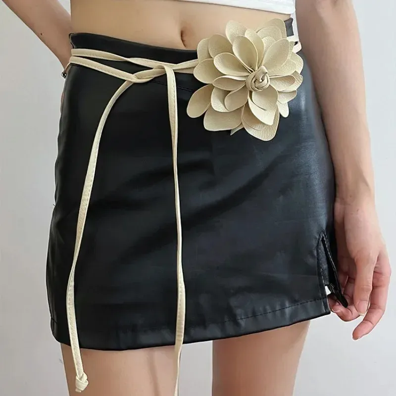 Flower Decoration Leather Belt For Women Luxury Designer Exaggerated PU Lace Up Waistband Rope Y2k Female 240327