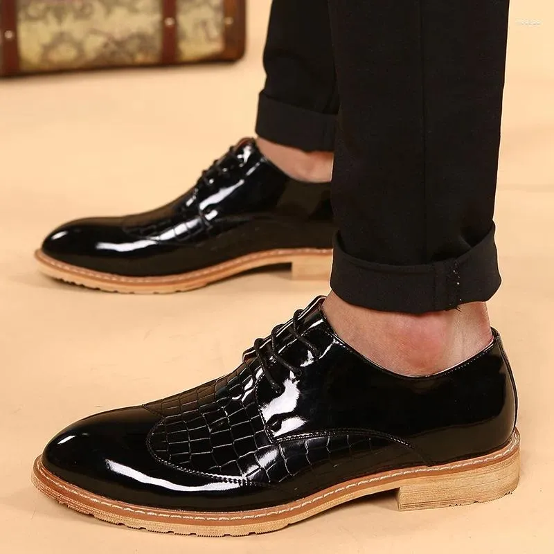 Sıradan ayakkabılar İtalyan tarzı moda erkekler parıltı oxfords varış coiffeur gelinlik resmi zarif parti