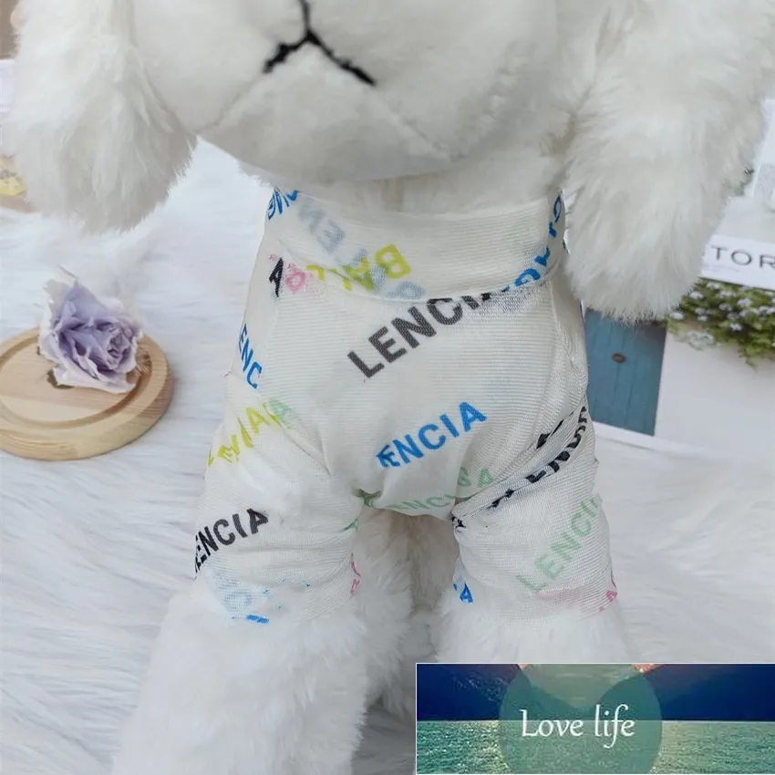 Nuovo arrivo transfrontaliero Quatily Fashion Brand Pet manica corta Jarre Aero Bull Bichon Teddy Corgi Protezione solare Abbigliamento T-shirt per cani Estate all'ingrosso