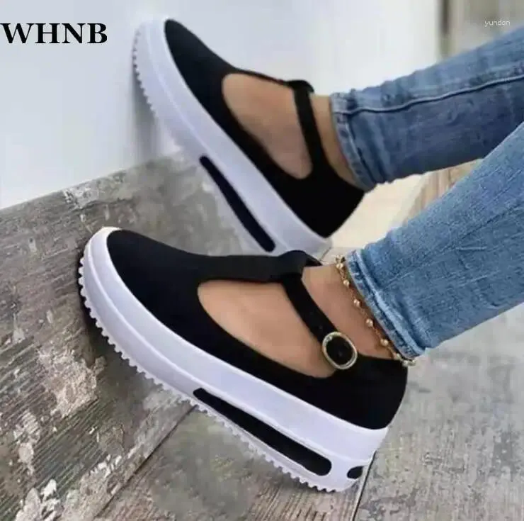 Chaussures de Fitness 2024 Est femmes baskets vulcanisées mode femme noir blanc plate-forme semelle épaisse course chaussures décontractées femme