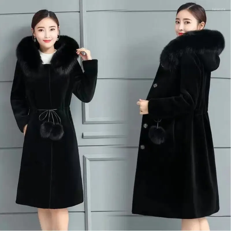 Manteau d'hiver à capuche en fausse fourrure pour femme, mi-long, fausse veste élégante, 5XL, épais et chaud, vêtements d'extérieur, manteaux en peluche féminins, 2024