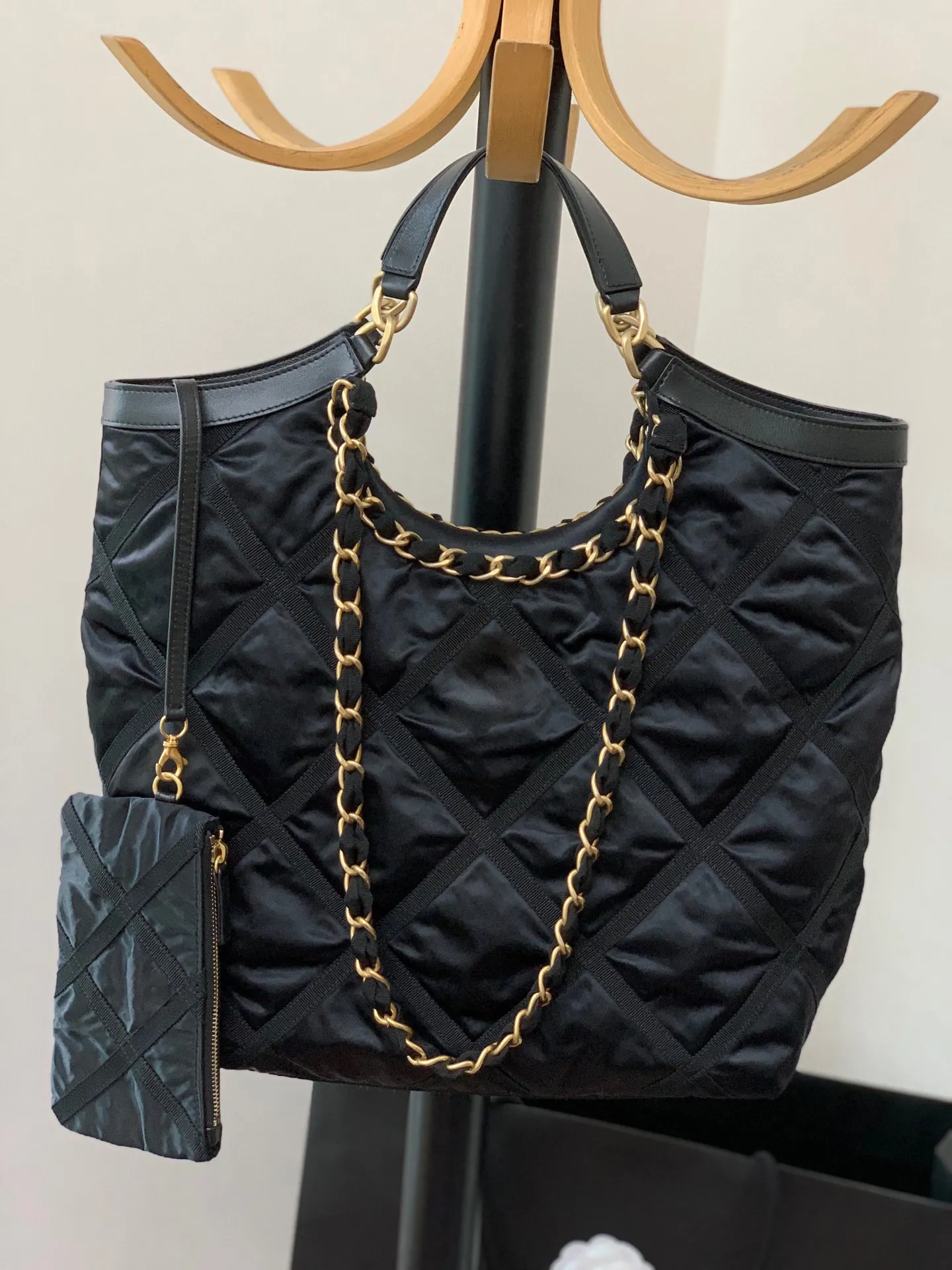 Designer Bags Nylon Tote Black MAX Size Shopping Bag Luxury Brand Women Leather Shoulder Shopping Bags With Box From 335 27 DHgate