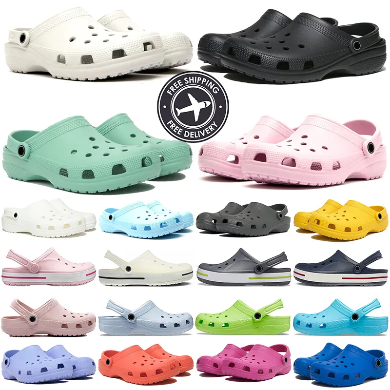 Gratis verzending designer cro sandalen slide slipper mannen vrouwen gesp klomp klassieke schoenen baby kinderen slippers slides triple zwart witte sandaal schoenen