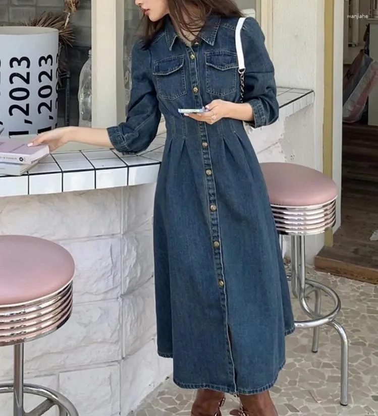 Casual Dresses Vintage Long Sleeve Slim midja Kvinnor Midlängd Jeans Dress 2024 Spring Fashion Female Single-Breasted A-Line Denim S904