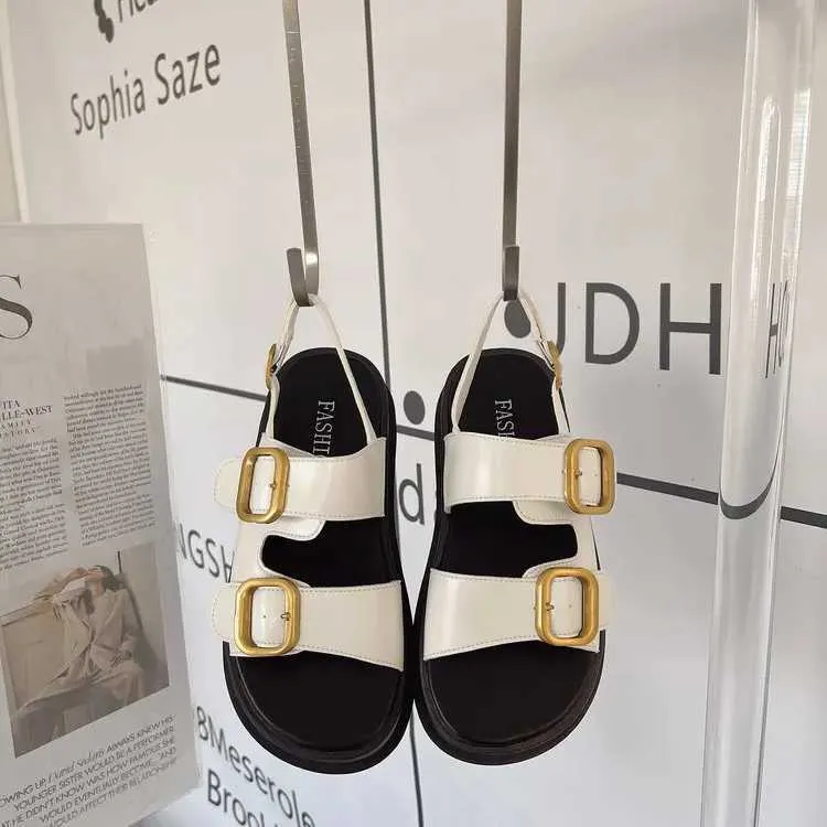 Sandals Designer Women Platform Gold Buckle Roman Shoes New Summer Metal Circle Gladiator Sandalias jer ffins Slides H240328OXCK