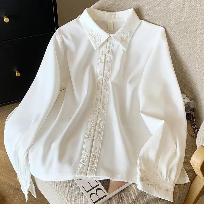 Camicette da donna Camicie di raso Seta Ricamo stile cinese Abbigliamento vintage Allentato Primavera/Estate Top da donna YCMYUNYAN